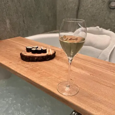 Smarthome Of The World *